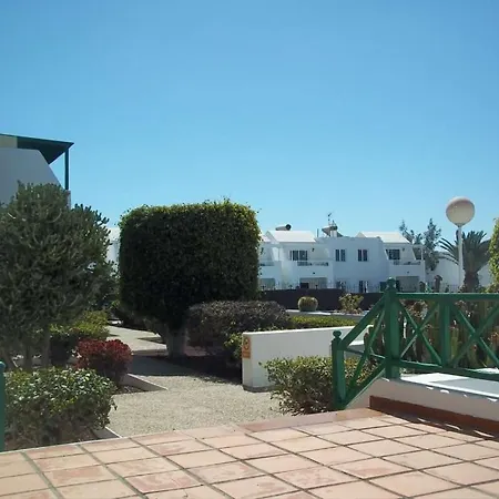 Apartment Puerto Del Carmen Sleeps 4 Wifi *