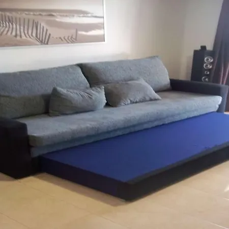 Puerto Del Carmen Sleeps 4 Wifi Apartment *