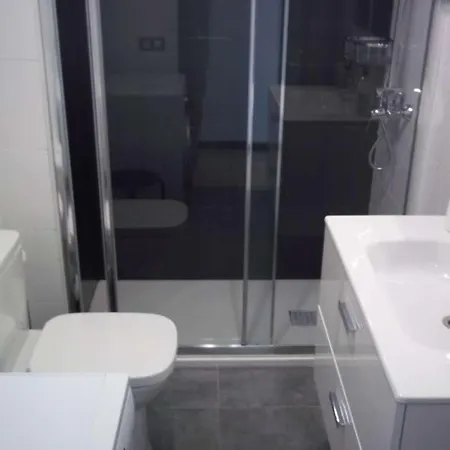 Puerto Del Carmen Sleeps 4 Wifi Apartment